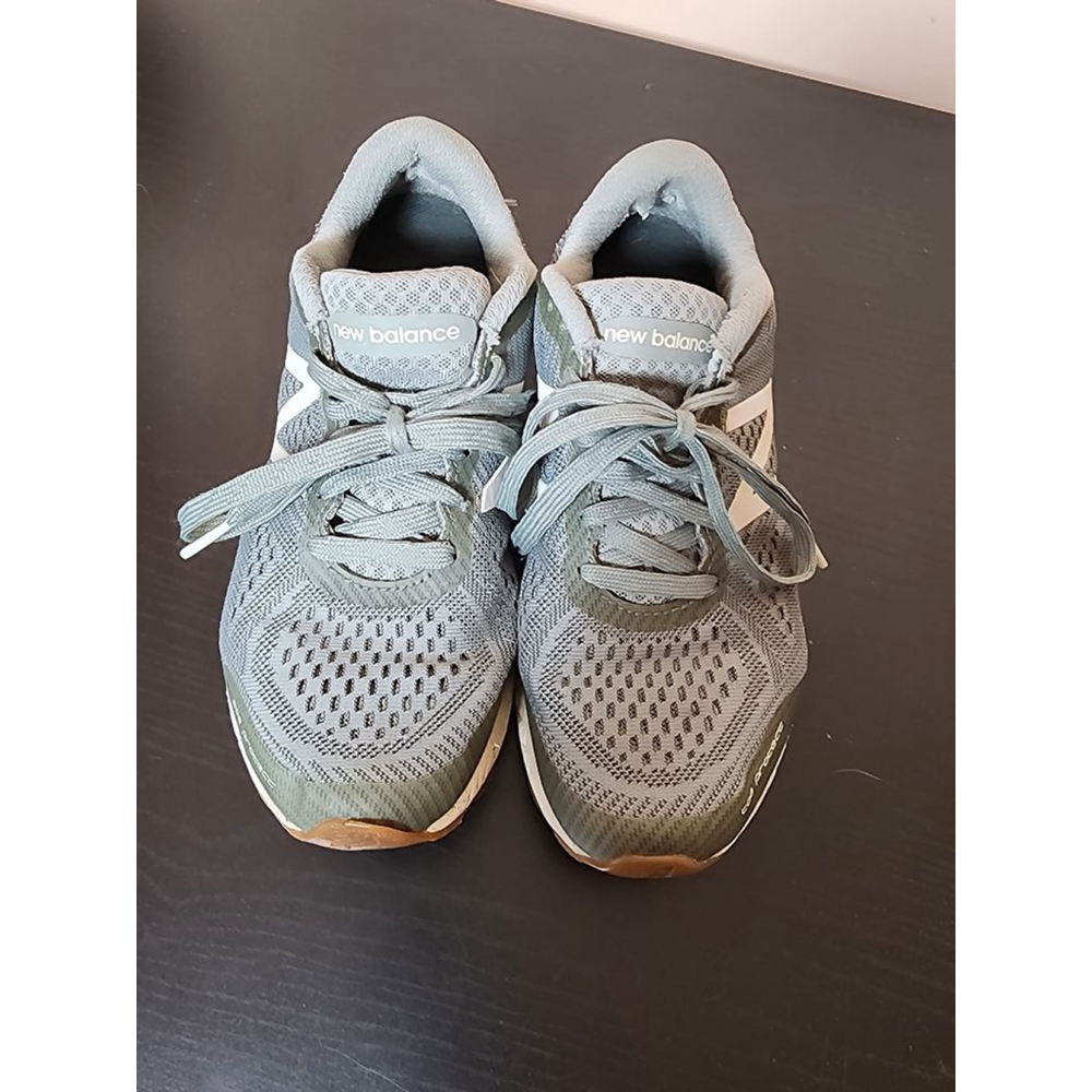 Women's New Balance Fresh Foam Gobi V2 Running Shoes Gray/ Green sz 7.5 - Picture 3 of 10